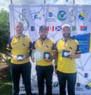 Deportes felicita a los jugadores del Harimaguada, Juan J. Martel, Carlos Ceballos y Zebenzui Barreto por su título regional de petanca.